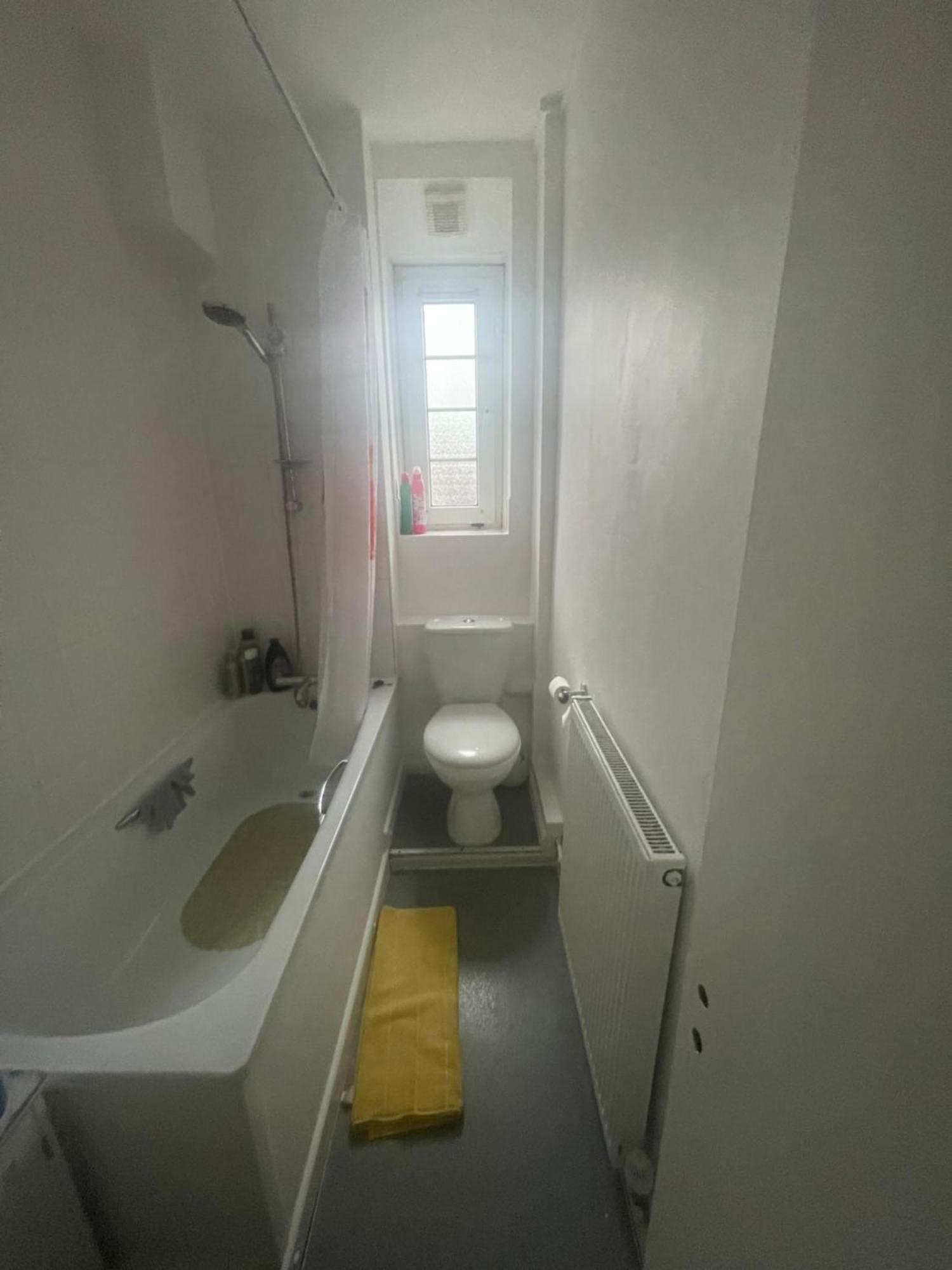 Super Streatham Room London Bagian luar foto